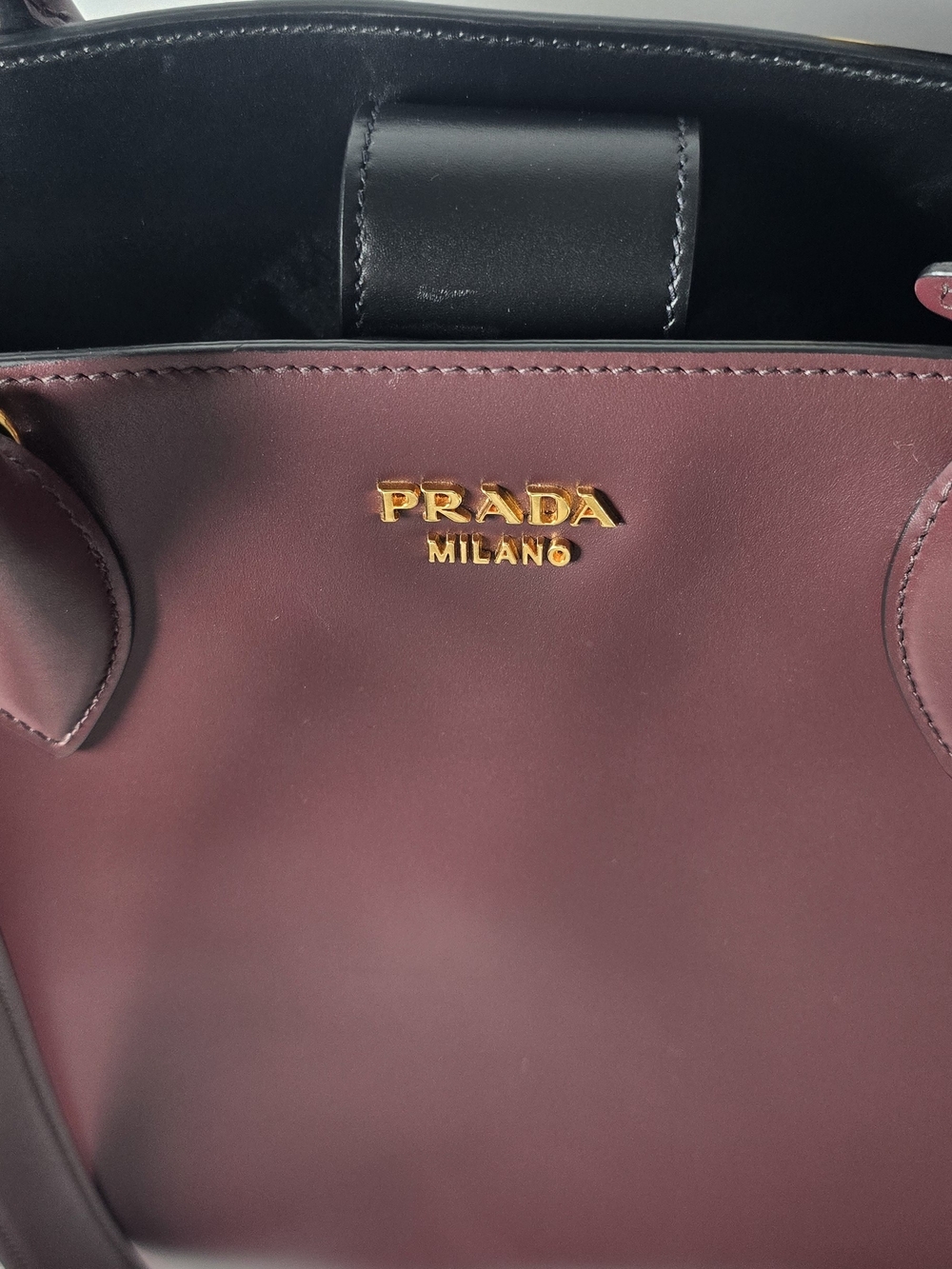 Prada Burgundy Leather Tote Bag with Shoulder Strap AMAZING Has Dust Bag - Picture 3 of 11